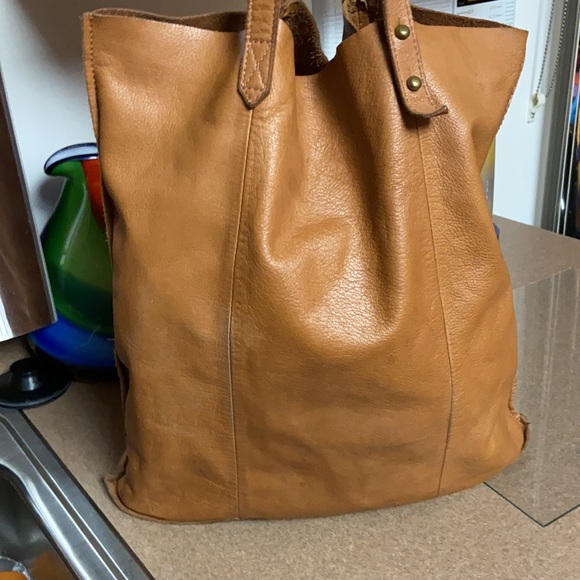 Madewell McCarren Leather Tote - Picture 4 of 16